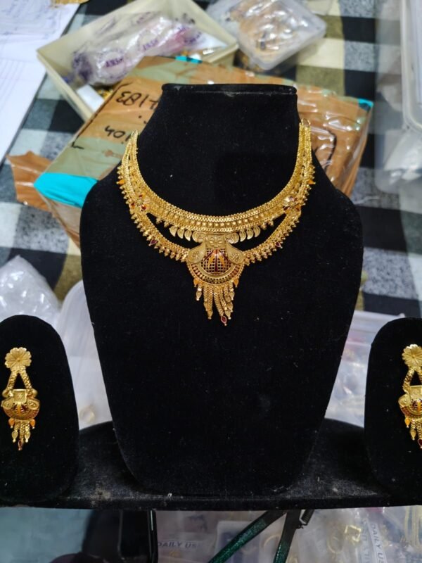 Necklace (Gold Plated)
