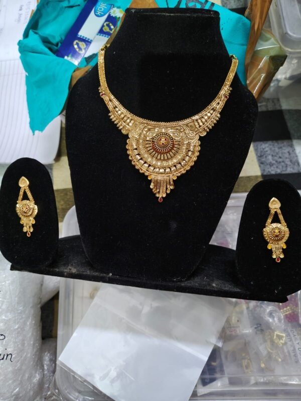 Necklace (Gold Plated)